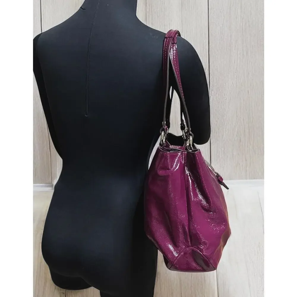 Coach F19711 Soho Buckle Patent Leather Carryall Bag & Buckle Zip Around Wallet
